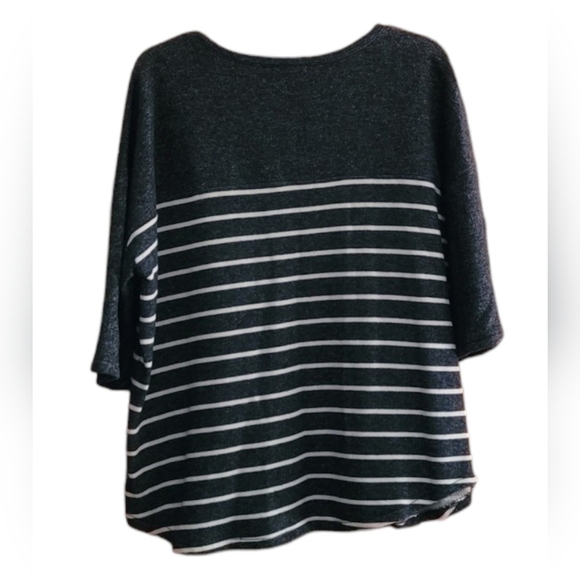 STYLE & Co. - XL Women's Black and White Striped Top - Picture 2 of 3